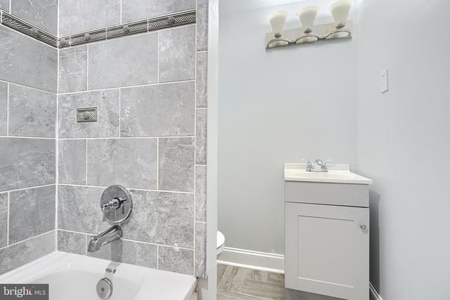 529 N CURLEY ST, Baltimore, MD 21205