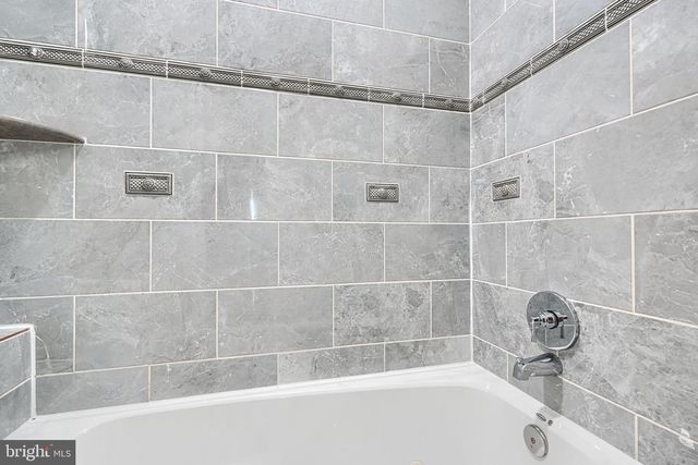 529 N CURLEY ST, Baltimore, MD 21205