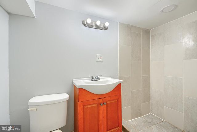 529 N CURLEY ST, Baltimore, MD 21205