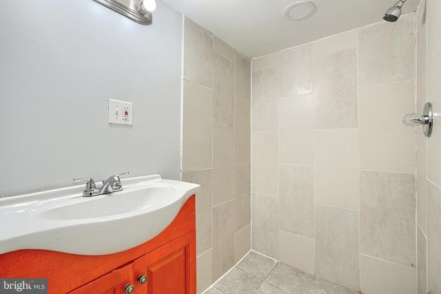 529 N CURLEY ST, Baltimore, MD 21205