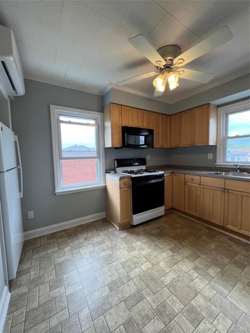 150-11 17th Avenue, Whitestone, NY 11357