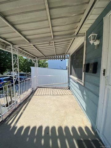 150-11 17th Avenue, Whitestone, NY 11357