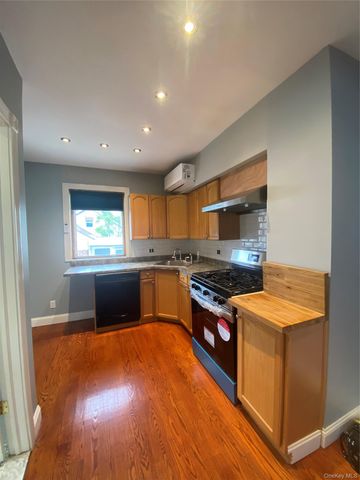 150-11 17th Avenue, Whitestone, NY 11357