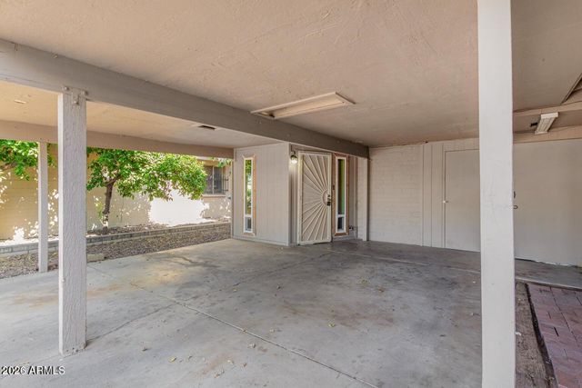 4137 W FRIER Drive, Phoenix, AZ 85051