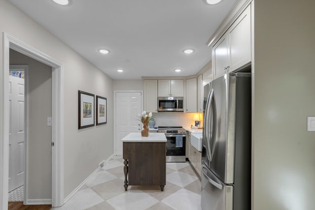 705 WESTRIDGE DR, Columbia, MO 65203