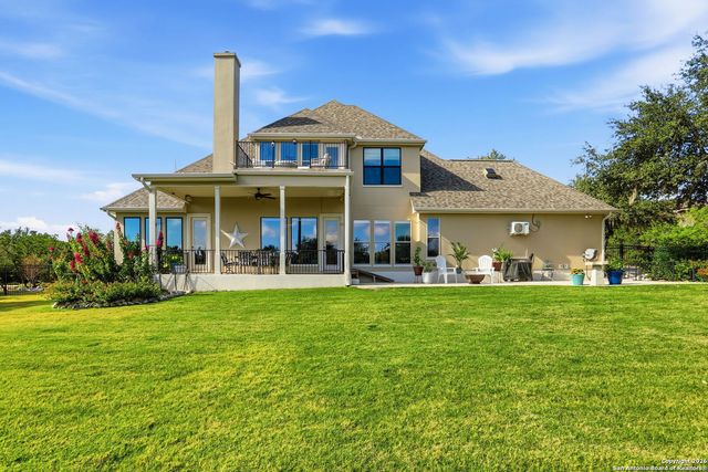 426 County Road 2801 W, Mico, TX 78056