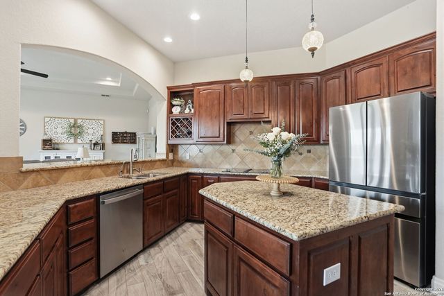 426 County Road 2801 W, Mico, TX 78056