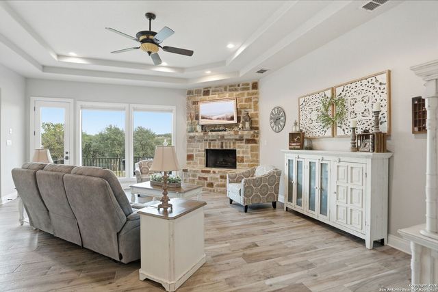 426 County Road 2801 W, Mico, TX 78056