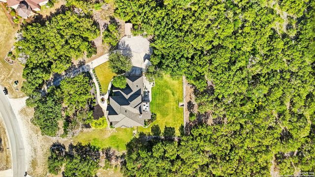 426 County Road 2801 W, Mico, TX 78056