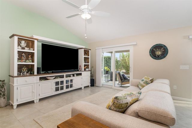 5641 SWALLOWTAIL TERRACE, The Villages, FL 32163