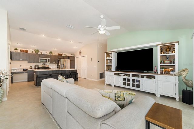 5641 SWALLOWTAIL TERRACE, The Villages, FL 32163