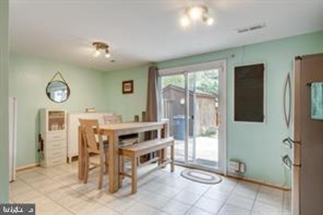 17 DEVON CT, Sterling, VA 20165
