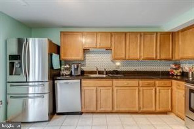 17 DEVON CT, Sterling, VA 20165