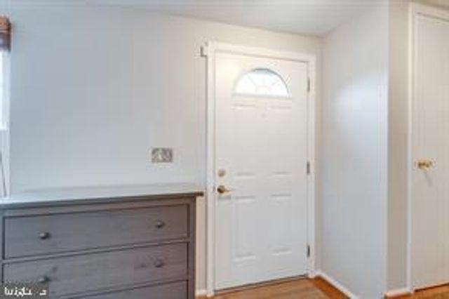 17 DEVON CT, Sterling, VA 20165