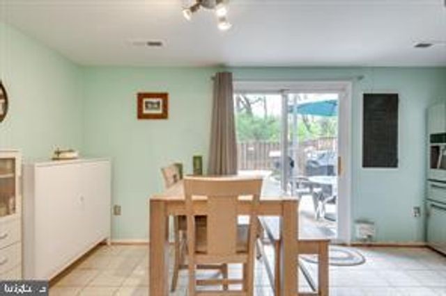 17 DEVON CT, Sterling, VA 20165