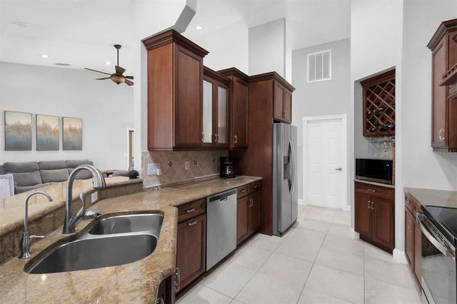 5631 HEREFORD DRIVE, New Port Richey, FL 34655