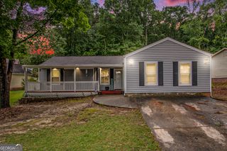 7845 Chase Woods Drive, Jonesboro, GA 30236