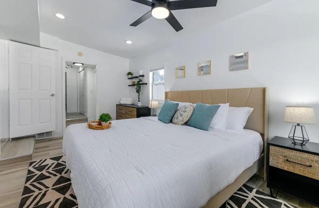 6650 4TH AVENUE N, St Petersburg, FL 33710