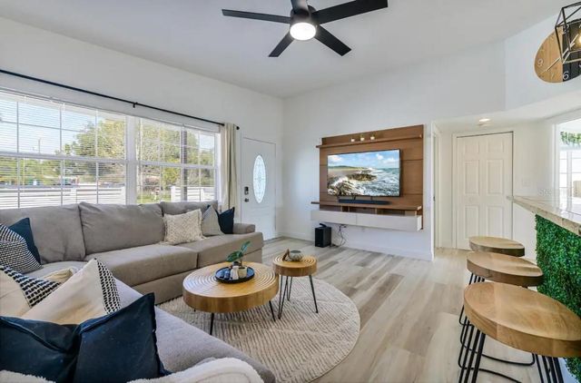 6650 4TH AVENUE N, St Petersburg, FL 33710