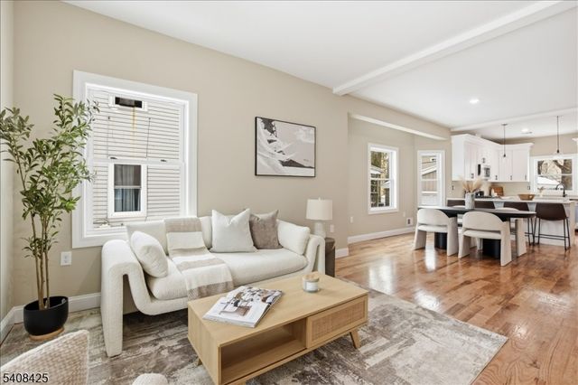 16 White Ter, Newark City, NJ 07108