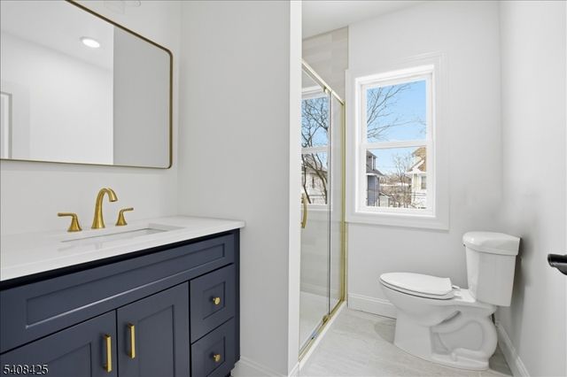 16 White Ter, Newark City, NJ 07108