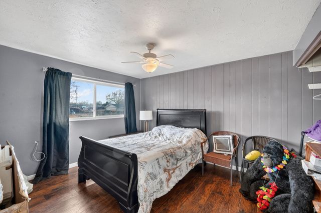 1721 N 400 W, Sunset, UT 84015