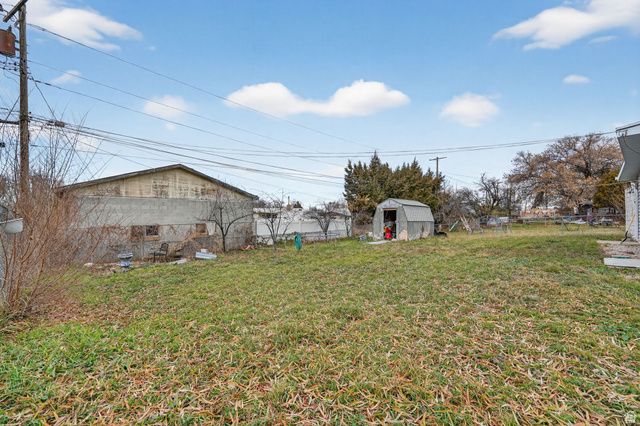 1721 N 400 W, Sunset, UT 84015