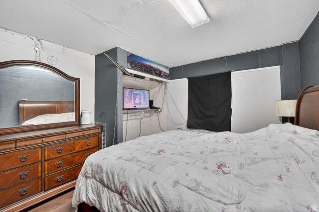 1721 N 400 W, Sunset, UT 84015