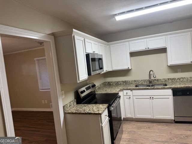 3705 Daisy Drive, Decatur, GA 30032