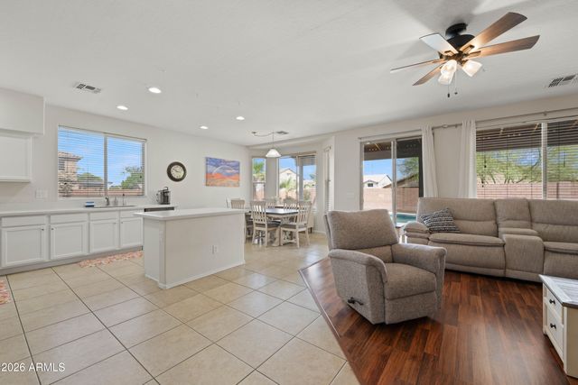 3216 W Lynne Lane, Phoenix, AZ 85041