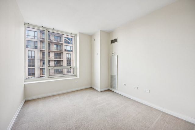 33 W Ontario Street 25H, Chicago, IL 60654