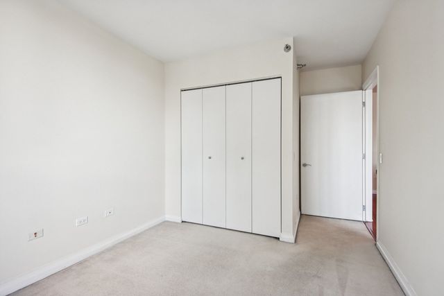 33 W Ontario Street 25H, Chicago, IL 60654