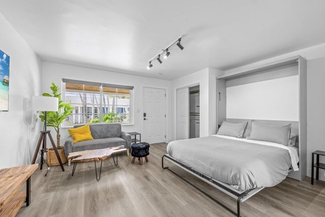 2021 Plunkett Street 2015a, Hollywood, FL 33020