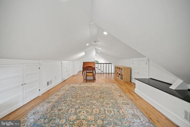 702 SLIGO CREEK PKWY, Takoma Park, MD 20912