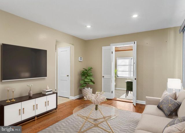 916 HIGHVIEW DR, Capitol Heights, MD 20743