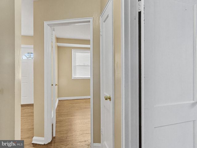 916 HIGHVIEW DR, Capitol Heights, MD 20743