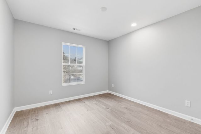 2722B Mossdale Dr, Nashville, TN 37217