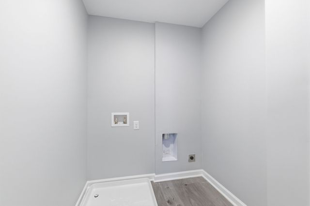 2722B Mossdale Dr, Nashville, TN 37217