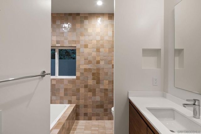 3051 2nd, San Diego, CA 92103