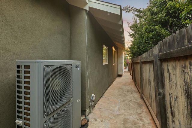 3051 2nd, San Diego, CA 92103