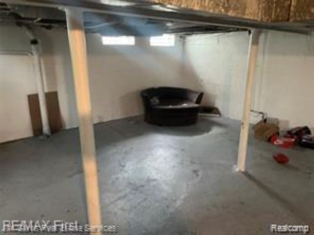 5050 Somerset Avenue, Detroit, MI 48224