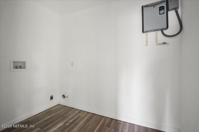 6238 PETTIFORD Drive W, Jacksonville, FL 32209