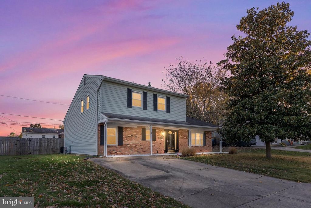 19 ALWYN RD, Newark, DE 19713