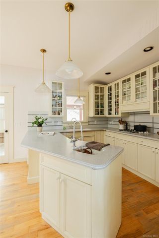 4 1st Street, Other, NY 12033