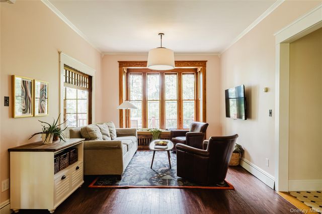 4 1st Street, Other, NY 12033