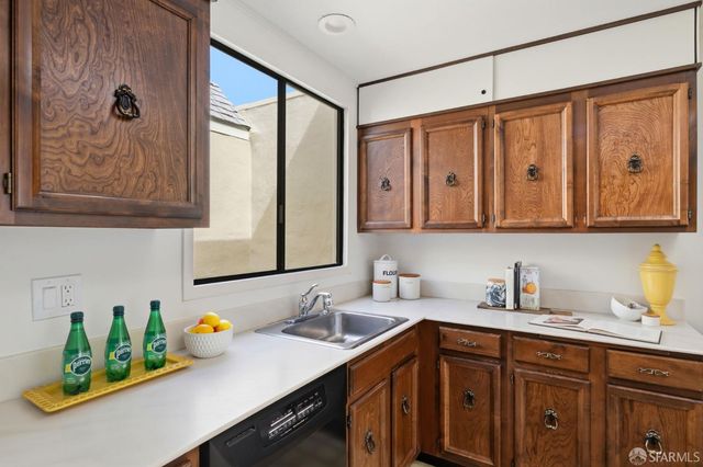 1955 18th Avenue, San Francisco, CA 94116