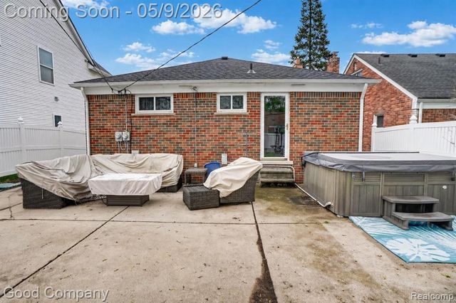 2957 Royal Avenue, Berkley, MI 48072