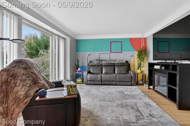2957 Royal Avenue, Berkley, MI 48072