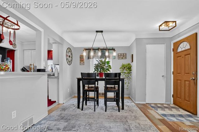 2957 Royal Avenue, Berkley, MI 48072