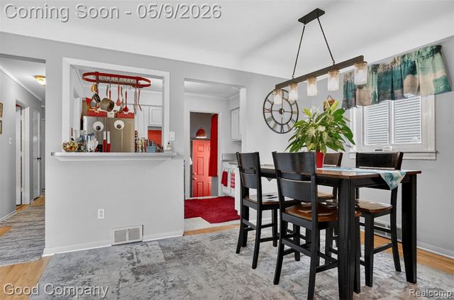 2957 Royal Avenue, Berkley, MI 48072
